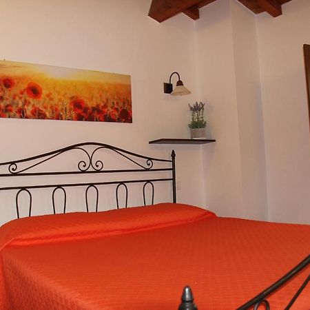 Il Pagliarello Di Villa San Giovanni San Demetrio ne' Vestini ภายนอก รูปภาพ