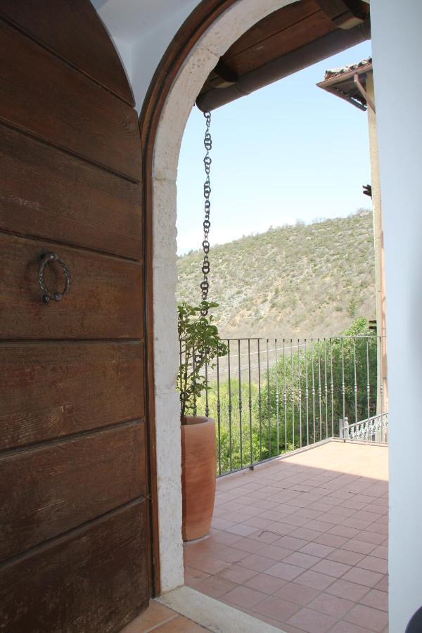 Il Pagliarello Di Villa San Giovanni San Demetrio ne' Vestini ภายนอก รูปภาพ