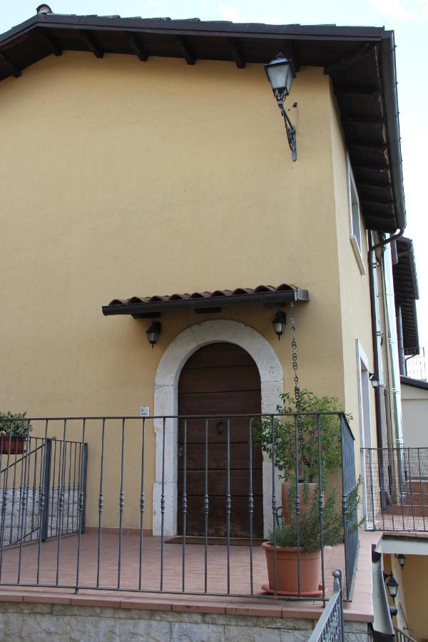 Il Pagliarello Di Villa San Giovanni San Demetrio ne' Vestini ภายนอก รูปภาพ